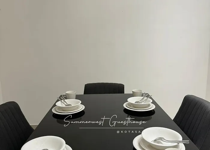 Summerwest Guesthouse